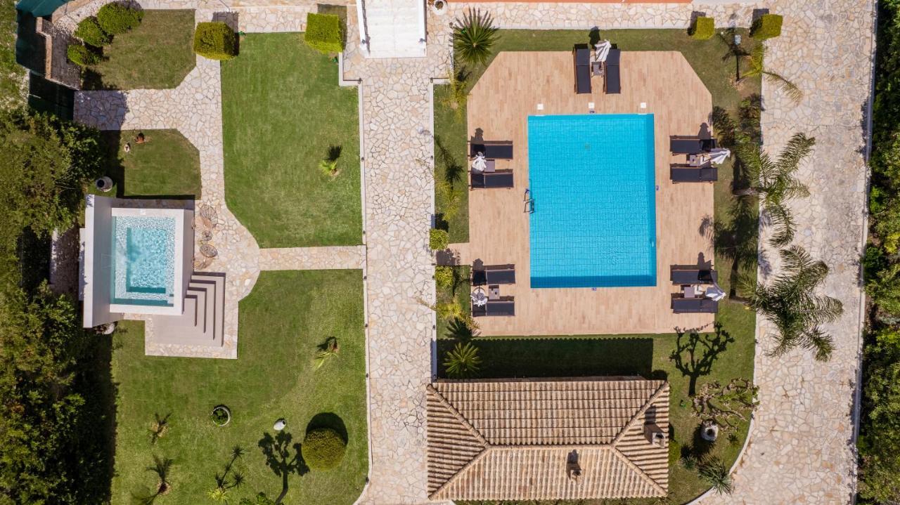 Amalthia Villa Mouzákion Exterior foto